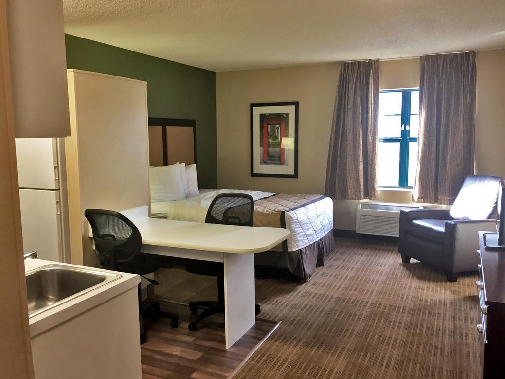 Extended Stay America Suites - Chicago - Бър Ридж Екстериор снимка